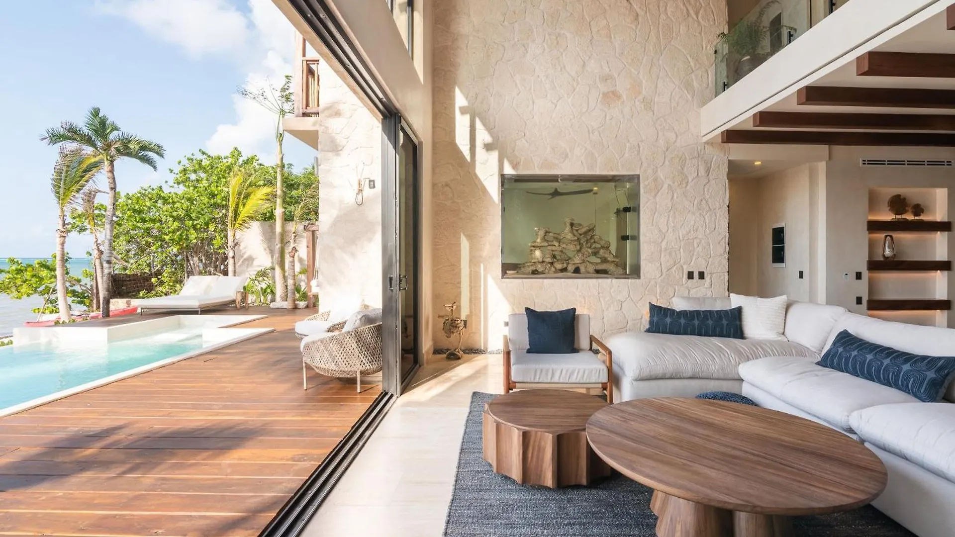 Villa Tulumar Beachfront Luxury Villa- Full Service  トゥルム